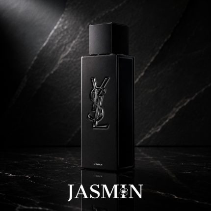خرید عطر Yves Saint Laurent MYSLF Le Parfum مردانه با رایحه‌ای چوبی، گلی، ادویه‌ای و وانیلی. بررسی رایحه، ماندگاری، پخش بو، فصل مناسب و مشخصات عطر YSL MYSLF Le Parfum.