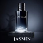 اگر به دنبال یک *عطر مردانه خنک، جذاب، پرفروش و همه‌پسند هستید، ساواج ادو تویلت از برند دیور یکی از معروف‌ترین و محبوب‌ترین انتخاب‌ها در بین عطرهای مردانه است. این عطر با رایحه‌ای تازه، تند، مرکباتی و چوبی شناخته می‌شود و برای آقایانی مناسب است که عطری شیک، مدرن و قابل‌استفاده در موقعیت‌های مختلف می‌خواهند.