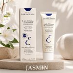 خرید کرم امبریولیس Embryolisse Lait-Crème Concentré حجم 75 میل، کرم چندکاره مرطوب‌کننده، زیرساز آرایش، ماسک آبرسان و پاک‌کننده آرایش، حاوی آلوئه‌ورا و شی باتر.