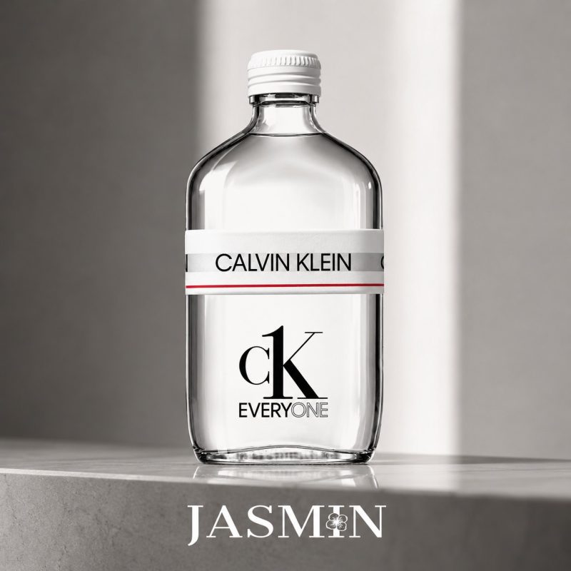 خرید عطر CK Everyone Calvin Klein اصل با رایحه خنک، تمیز، مرکباتی و یونی‌سکس. بررسی نت‌های بویایی، ماندگاری، پخش بو و قیمت ادکلن CK Everyone.