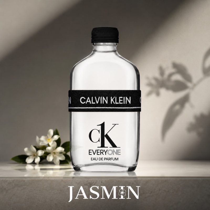 خرید عطر CK Everyone Eau de Parfum اصل با رایحه خنک، تمیز، چوبی و یونی‌سکس. بررسی نت‌های بویایی، ماندگاری، پخش بو و قیمت ادکلن CK Everyone EDP.