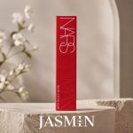 خرید ریمل NARS Climax Dramatic Volumizing Mascara؛ ریمل حجم‌دهنده نارس با جلوه مشکی، پررنگ و دراماتیک برای مژه‌هایی جذاب، پرتر و چشمگیر.