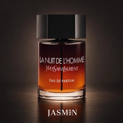خرید عطر Yves Saint Laurent La Nuit de L’Homme Eau de Parfum مردانه با رایحه‌ای گرم، ادویه‌ای، کهربایی و چوبی. بررسی رایحه، ماندگاری، پخش بو و فصل مناسب.
