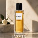خرید عطر Chanel Misia EDP از مجموعه Les Exclusifs با رایحه رز، بنفشه، زنبق، بنزوئین و تونکا؛ بررسی ماندگاری و راهنمای خرید شنل میزیا.